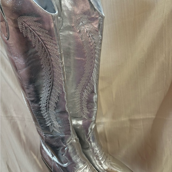 Silver Metallic Cowgirl Western Cowboy Chunky Heeled Boots Size 9 - Picture 3 of 12